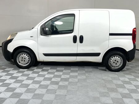 2015-Fiat-Fiorino-14-Panel-Van_14