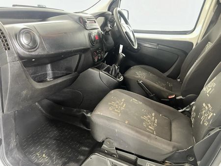 2015-Fiat-Fiorino-14-Panel-Van_6