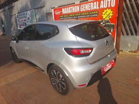 2018-Renault-Clio-IV-900T-Authentique-5-dr-66kW_4