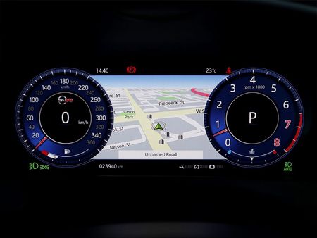 2020-Jaguar-F-Pace-50-V8-SVR_19