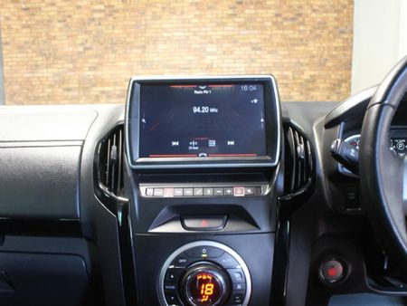 2021-Isuzu-D-Max-300-LX-4x4-Auto-Double-Cab_12