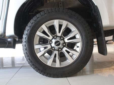 2021-Isuzu-D-Max-300-LX-4x4-Auto-Double-Cab_8
