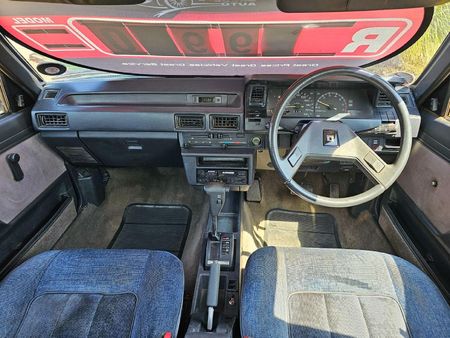 1985-Toyota-Corolla-16-GLX-Auto_9