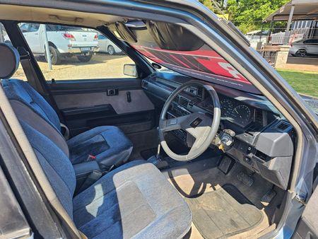 1985-Toyota-Corolla-16-GLX-Auto_10