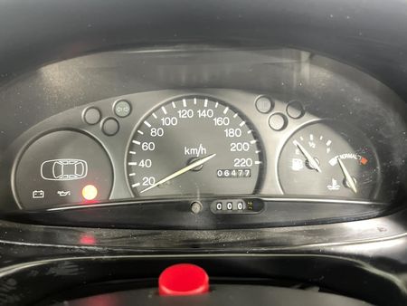 1996-Ford-Escort-14i-Entre-Sedan_2