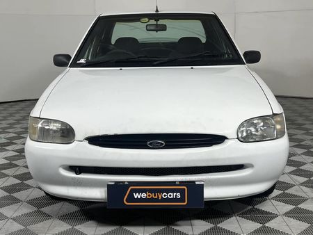 1996-Ford-Escort-14i-Entre-Sedan_8