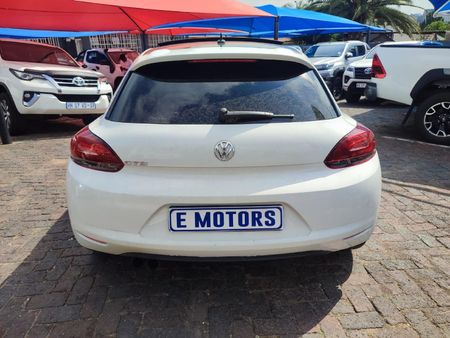 2016-Volkswagen-Scirocco-20-TSI-GTS-Auto_7