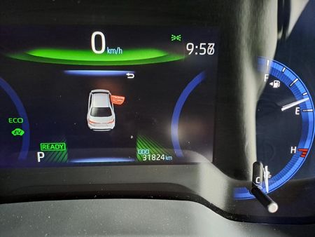 2022-Toyota-Corolla-18-XS-Hybrid-Auto_4