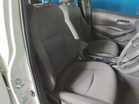 2022-Toyota-Corolla-18-XS-Hybrid-Auto_7