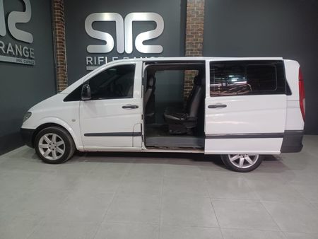 2005-Mercedes-Benz-Vito-115-CDI-CrewBus_7