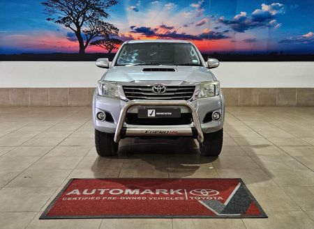 2016-Toyota-Hilux-30-D-4D-Legend-45-4x4-Auto-Double-Cab_3