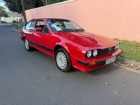 1983-Alfa-Romeo-GTV-V6-25_1