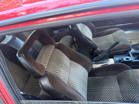1983-Alfa-Romeo-GTV-V6-25_5