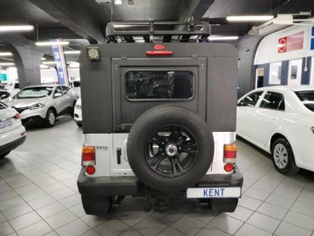 2018-Mahindra-Thar-25-CRDe-4x4-Soft-Top_3