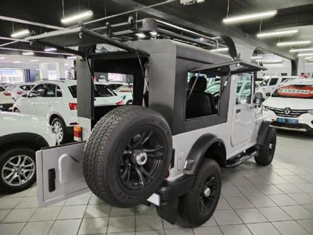 2018-Mahindra-Thar-25-CRDe-4x4-Soft-Top_6