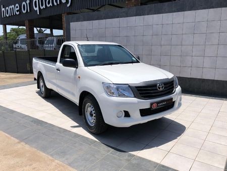 2014-Toyota-Hilux-25-D-4D-S-Single-Cab_0