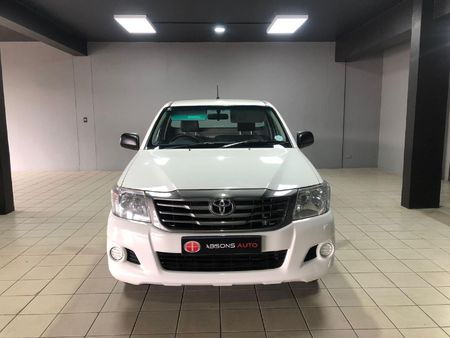 2014-Toyota-Hilux-25-D-4D-S-Single-Cab_2