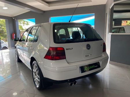 2002-Volkswagen-Golf-4-GTI-18T-Executive_4