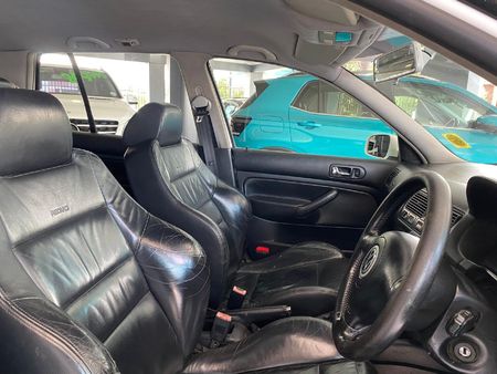 2002-Volkswagen-Golf-4-GTI-18T-Executive_7