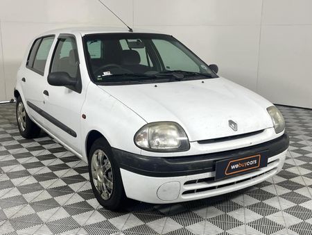 2001-Renault-Clio-12-Expression_5