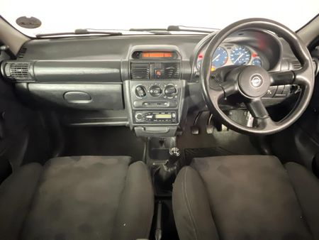2004-Opel-Corsa-Lite-Sport_1