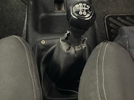 2004-Opel-Corsa-Lite-Sport_8