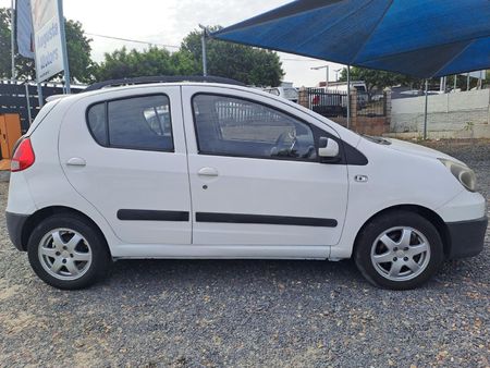 2013-Geely-LC-13-GL-Cross_2