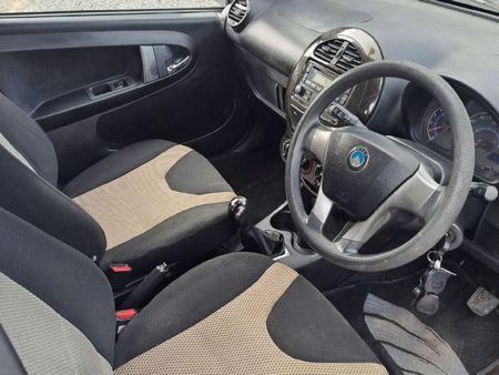 2013-Geely-LC-13-GL-Cross_5