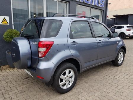 2008-Daihatsu-Terios-4x4_3