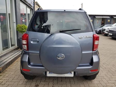 2008-Daihatsu-Terios-4x4_4