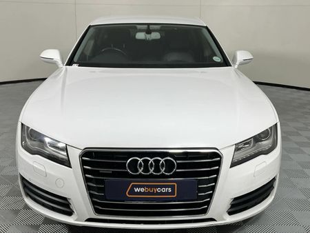 2011-Audi-A7-Sportback-30-TFSI-quattro-Auto_13