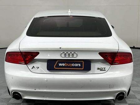 2011-Audi-A7-Sportback-30-TFSI-quattro-Auto_16
