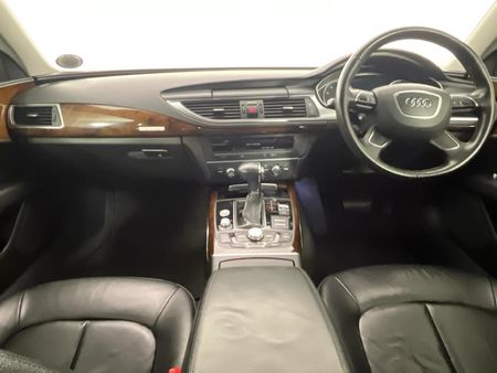 2011-Audi-A7-Sportback-30-TFSI-quattro-Auto_1