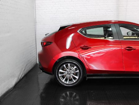 2021-Mazda-3-15-Dynamic-5-dr_4