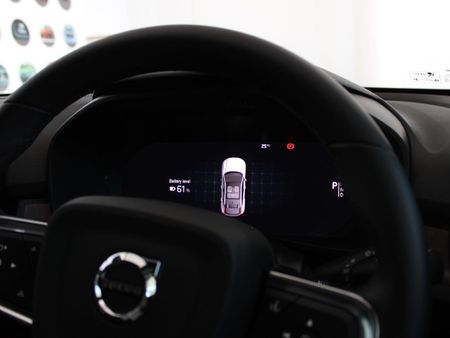 2023-Volvo-C40-Recharge-Twin-Pure-Electric_16