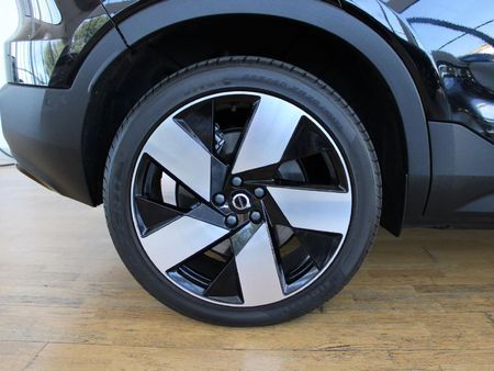 2023-Volvo-C40-Recharge-Twin-Pure-Electric_4