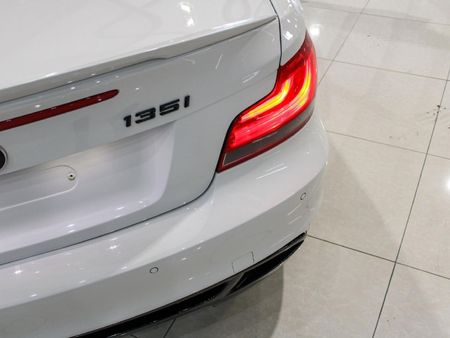 2013-BMW-1-Series-135i-Coupe-M-Sport-Auto_9