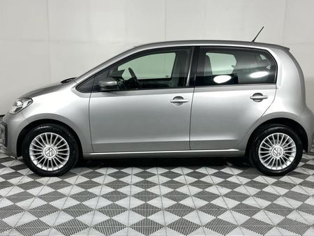 2020-Volkswagen-Up-Move-Up-10-5-dr_17