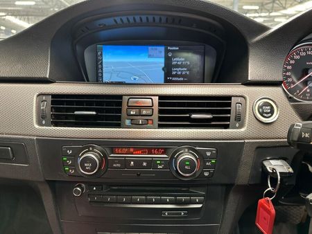 2013-BMW-3-Series-325i-Coupe-M-Sport-Auto_10