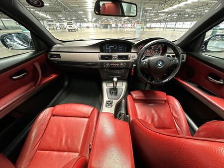 2013-BMW-3-Series-325i-Coupe-M-Sport-Auto_6