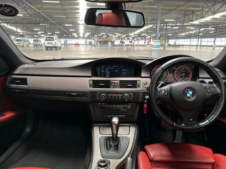 2013-BMW-3-Series-325i-Coupe-M-Sport-Auto_7