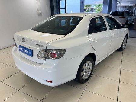 2018-Toyota-Corolla-Quest-16-Plus_2