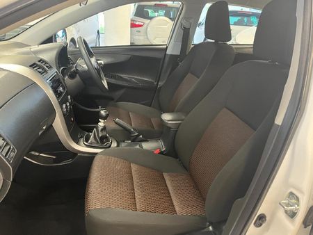 2018-Toyota-Corolla-Quest-16-Plus_4