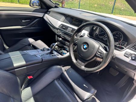 2013-BMW-5-Series-530d-M-Sport-Auto_14