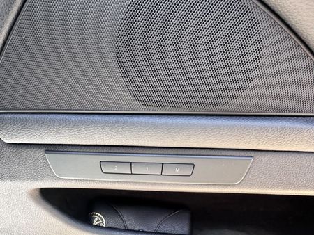 2013-BMW-5-Series-530d-M-Sport-Auto_16