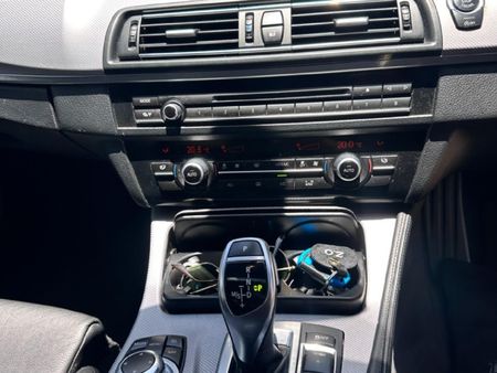 2013-BMW-5-Series-530d-M-Sport-Auto_17