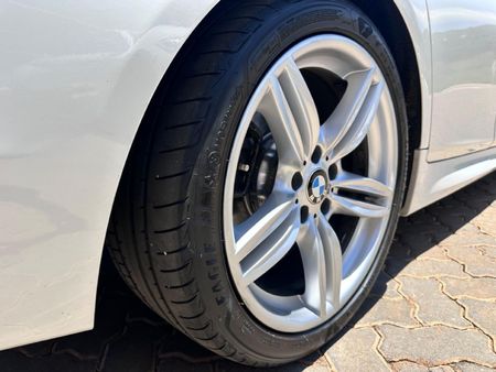 2013-BMW-5-Series-530d-M-Sport-Auto_7