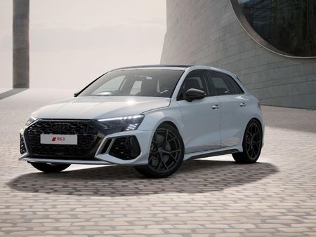 2024-Audi-RS3-Sportback-Quattro-Auto_0