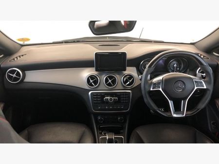 2014-Mercedes-AMG-CLA-45-AMG_14