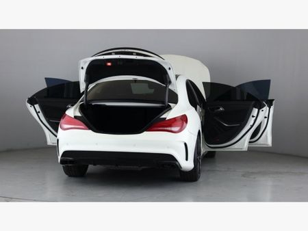 2014-Mercedes-AMG-CLA-45-AMG_20